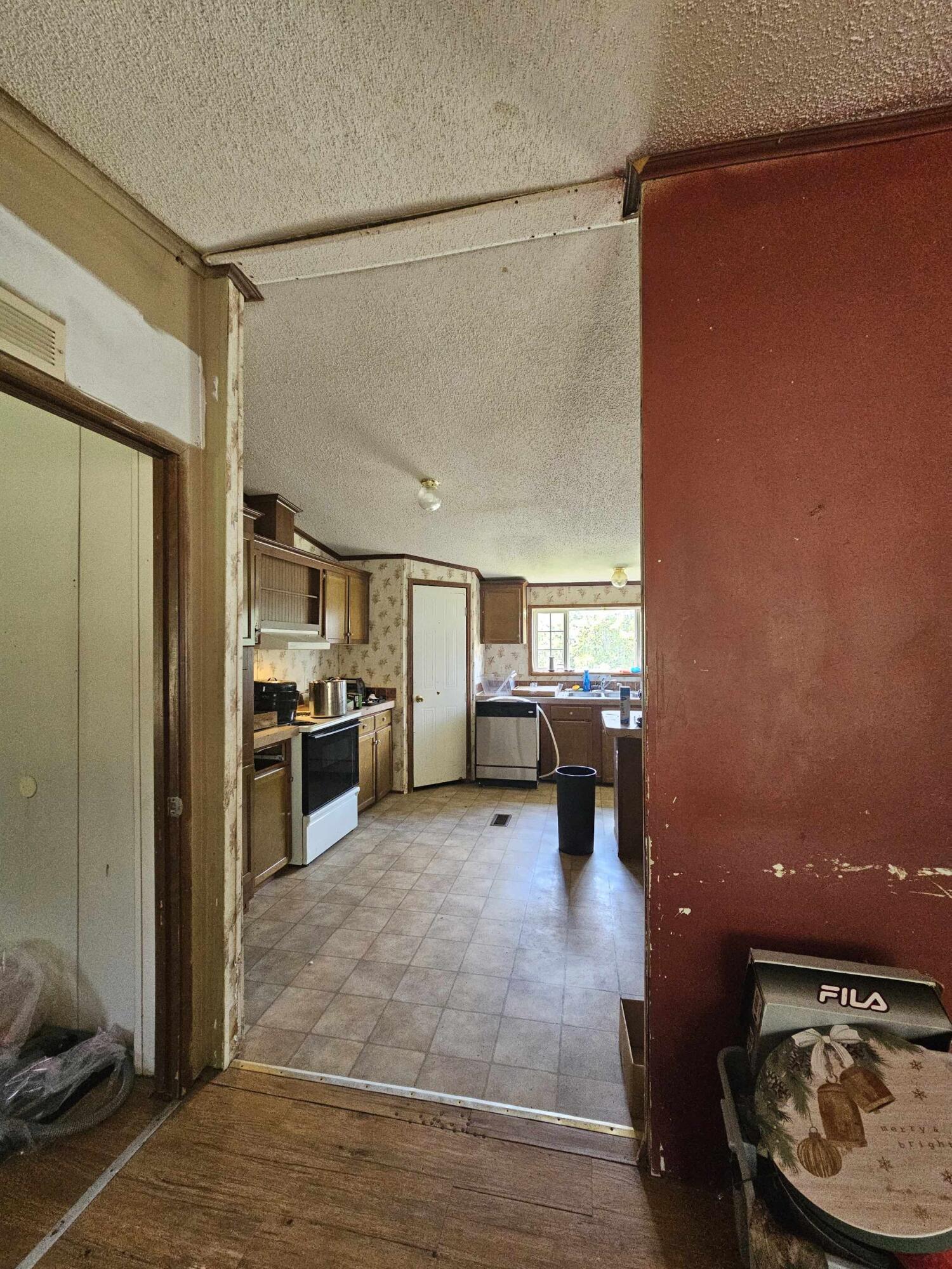 7173 Capers Path Aiken, SC 29803 - Photo 28 of 57 To kitchen