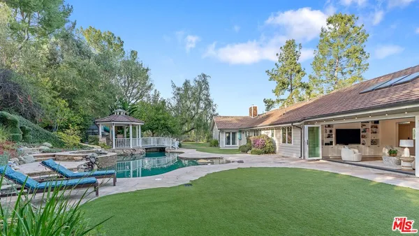 $5,250,000 | 24901 Jim Bridger Road, Hidden Hills, CA 91302