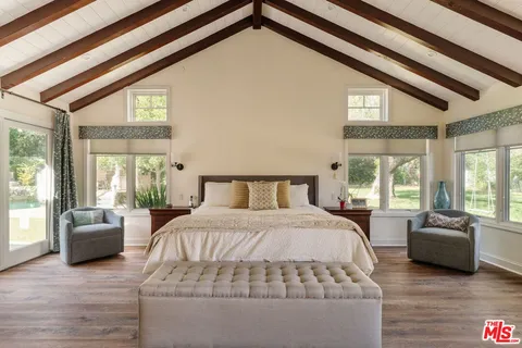 $5,250,000 | 24901 Jim Bridger Road, Hidden Hills, CA 91302