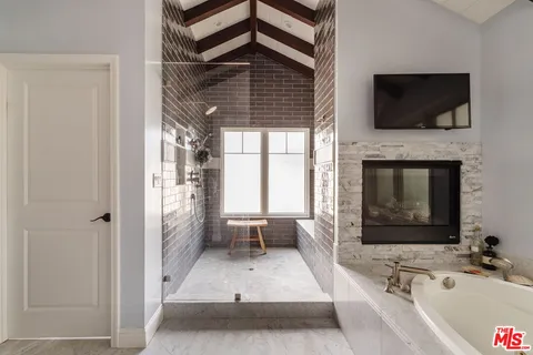 $5,250,000 | 24901 Jim Bridger Road, Hidden Hills, CA 91302