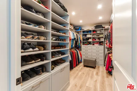 $5,250,000 | 24901 Jim Bridger Road, Hidden Hills, CA 91302