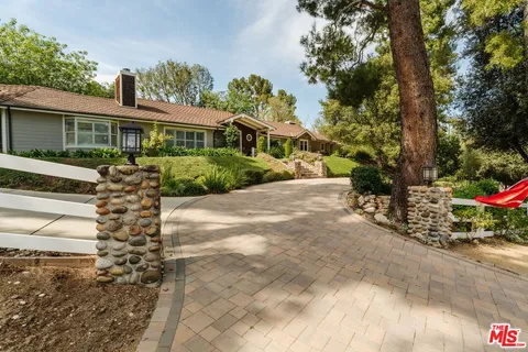$5,250,000 | 24901 Jim Bridger Road, Hidden Hills, CA 91302