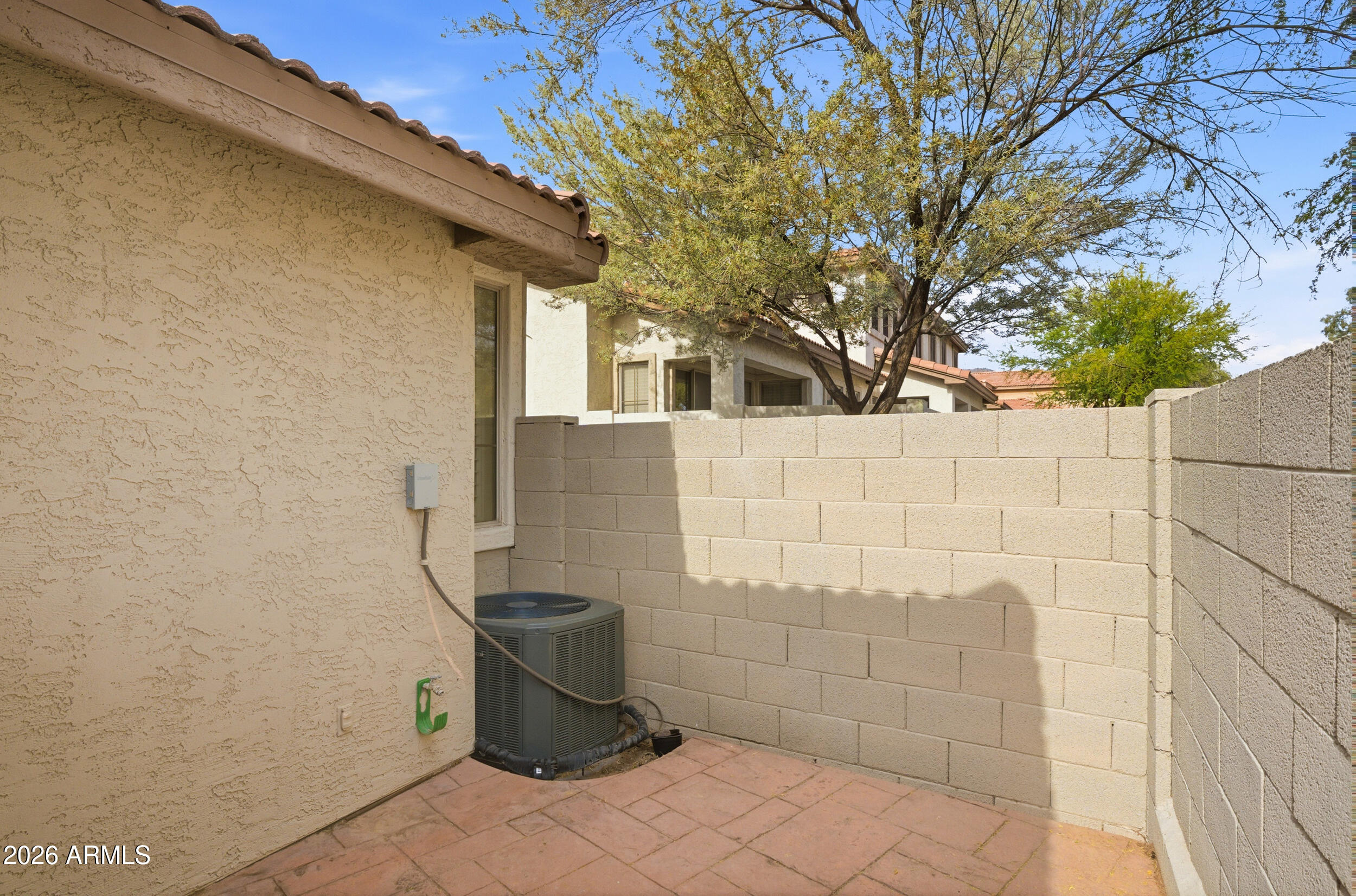 1024 East Frye Road, Unit 1060 Phoenix, AZ 85048 - Photo 25 of 41 a bathroom with a toilet and a shower