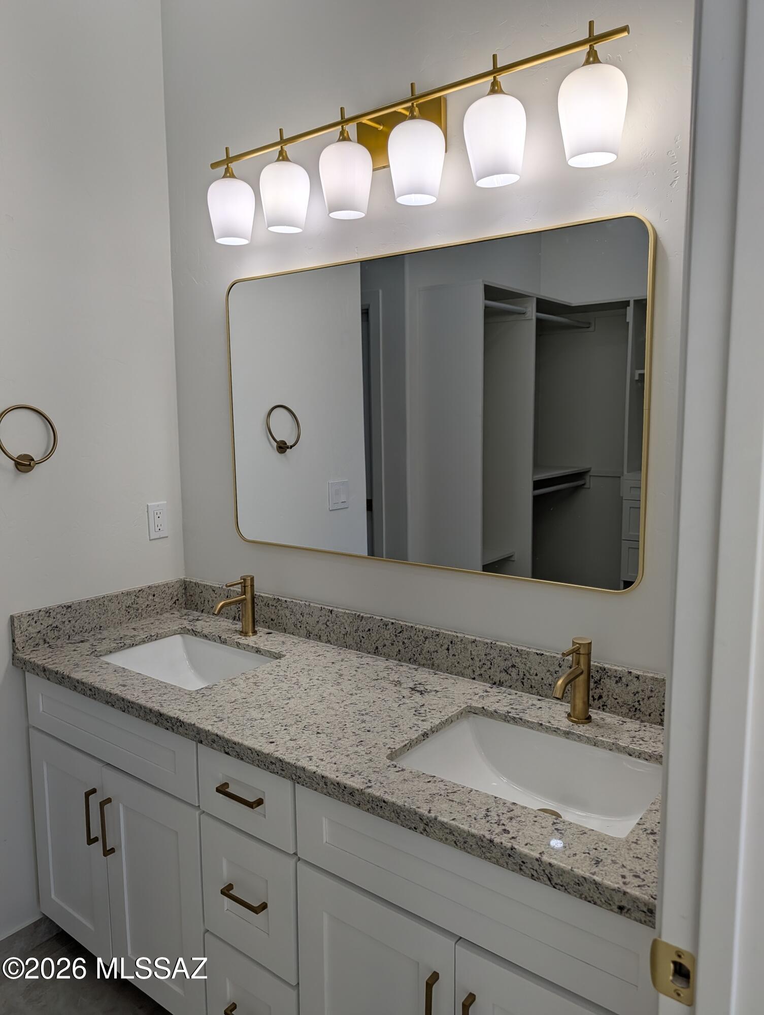 1811 Cajeme Court Rio Rico, AZ 85648 - Photo 16 of 32 Master Bathroom