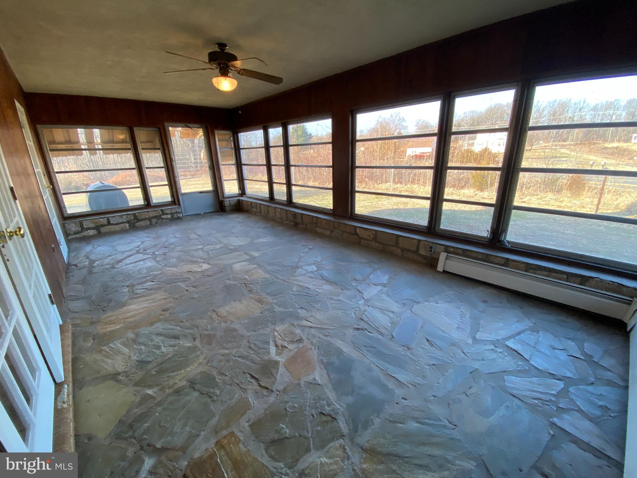 885 Truslow Road Fredericksburg, VA 22406 - Photo 12 of 34