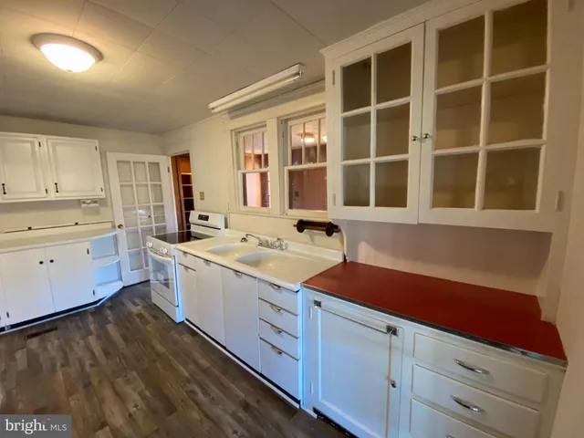 $2,545 | 885 Truslow Road, Fredericksburg, VA 22406