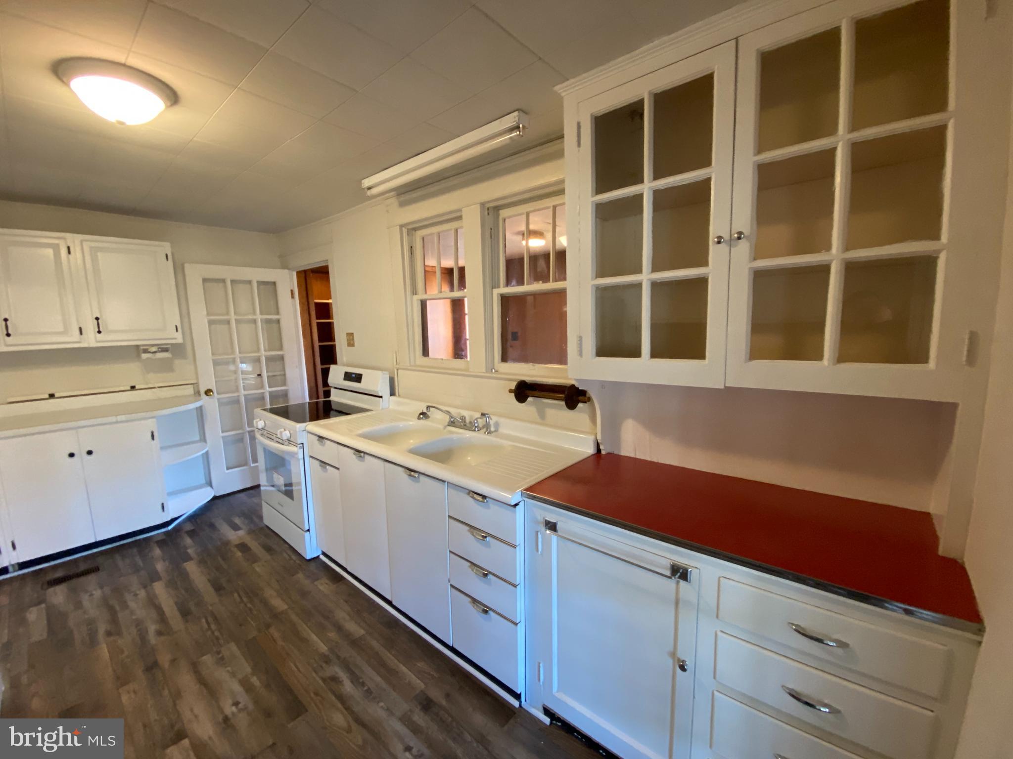 885 Truslow Road Fredericksburg, VA 22406 - Photo 14 of 34