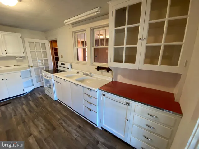 $2,545 | 885 Truslow Road, Fredericksburg, VA 22406