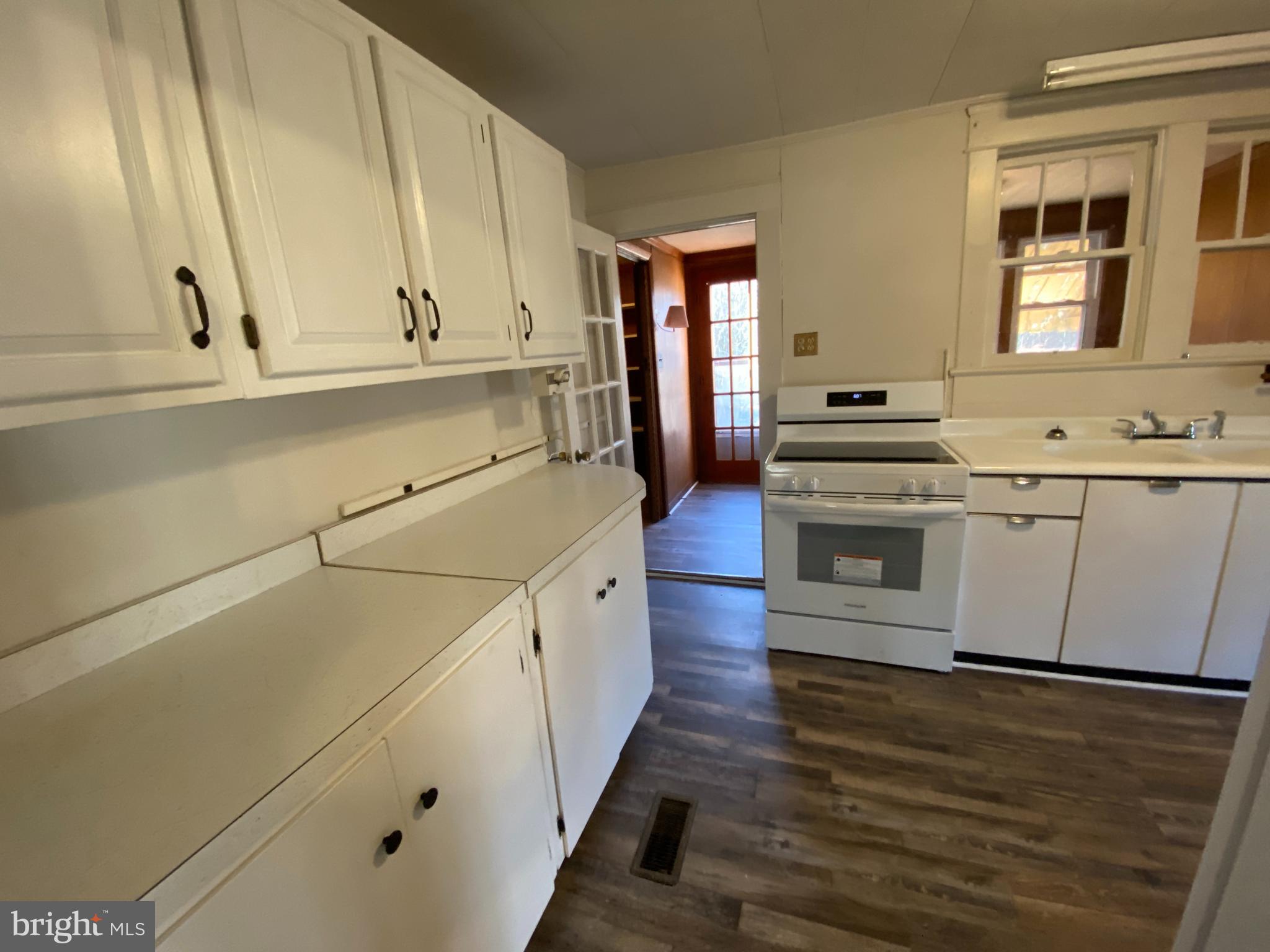 885 Truslow Road Fredericksburg, VA 22406 - Photo 18 of 34