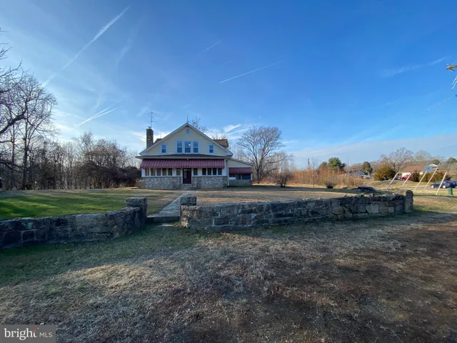 $2,545 | 885 Truslow Road, Fredericksburg, VA 22406