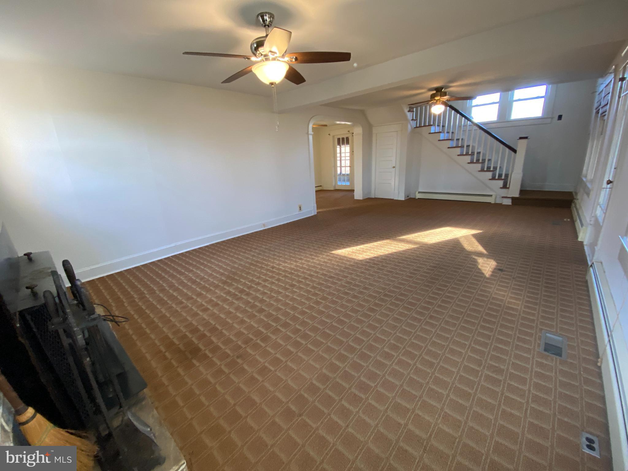 885 Truslow Road Fredericksburg, VA 22406 - Photo 4 of 34