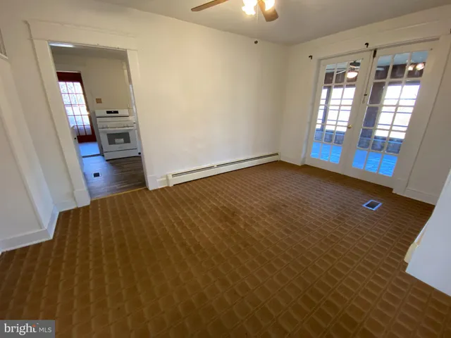 $2,545 | 885 Truslow Road, Fredericksburg, VA 22406