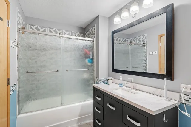 $225,000 | 2550 38th Avenue Northeast, Unit 109, St. Anthony, MN 55421