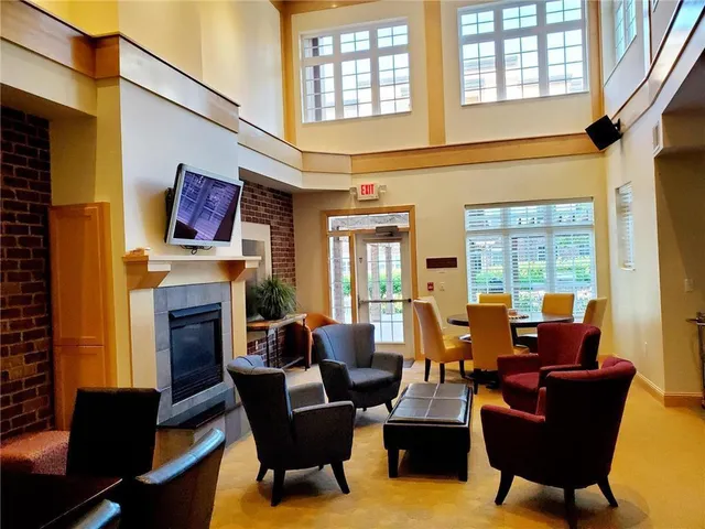 $225,000 | 2550 38th Avenue Northeast, Unit 109, St. Anthony, MN 55421