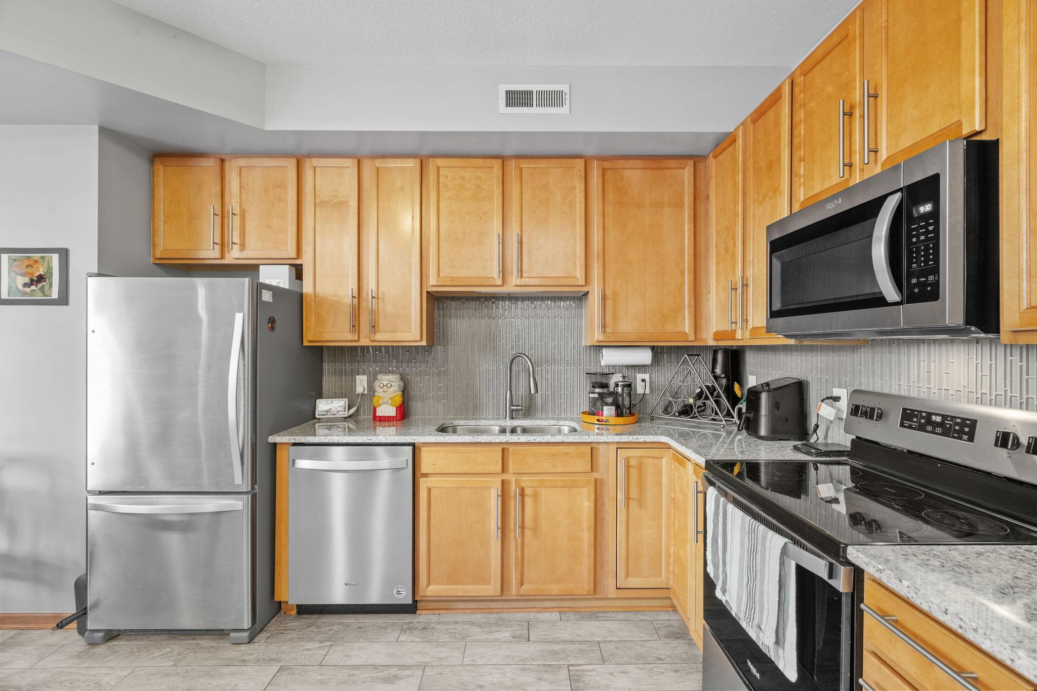 2550 38th Avenue Northeast, Unit 109 St. Anthony, MN 55421 - Photo 8 of 23