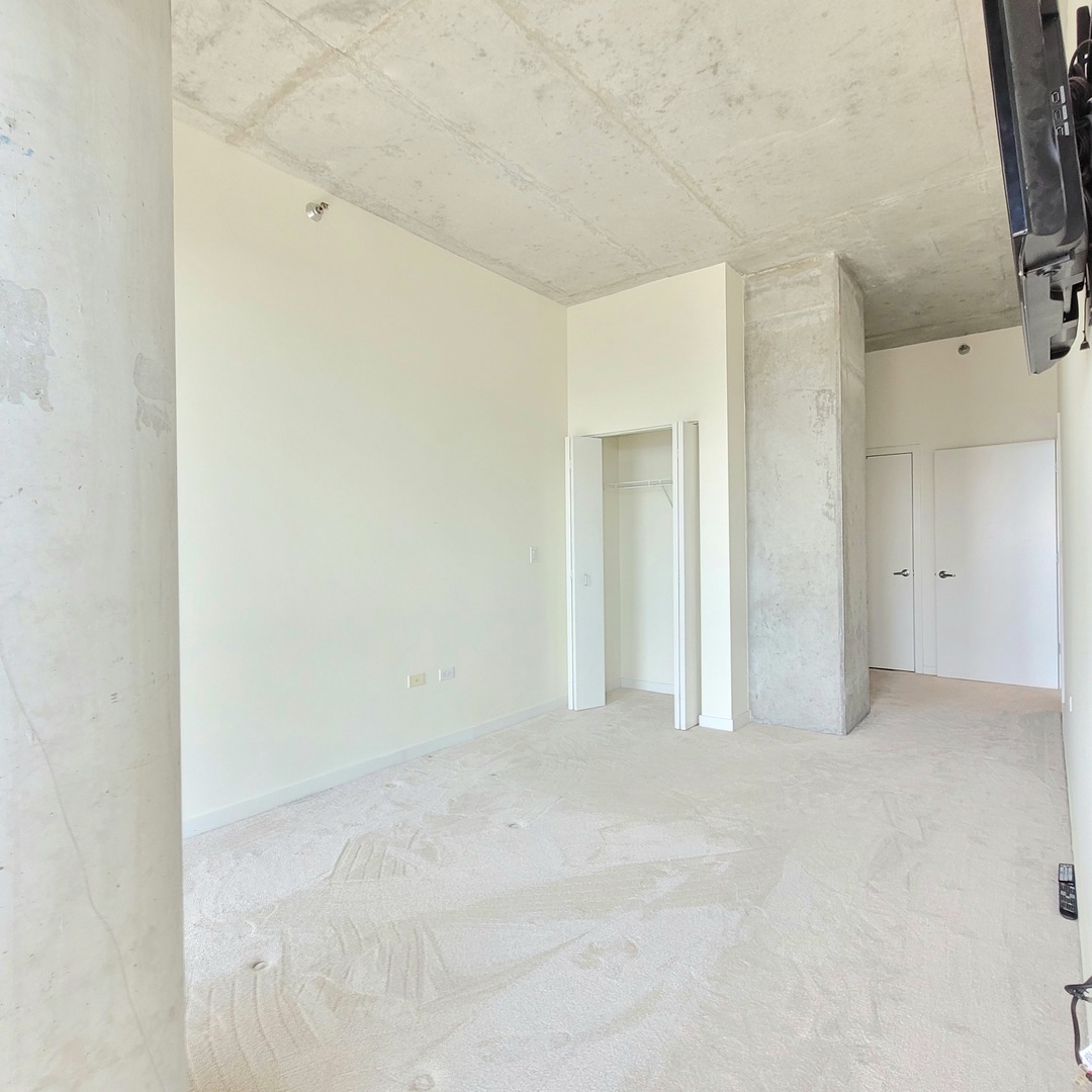 Undisclosed Address Chicago, IL 60607 - Photo 9 of 26 a view of an empty room