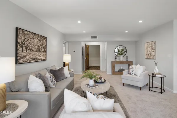 $649,000 | 420 South Madison Avenue, Unit 203, Pasadena, CA 91101