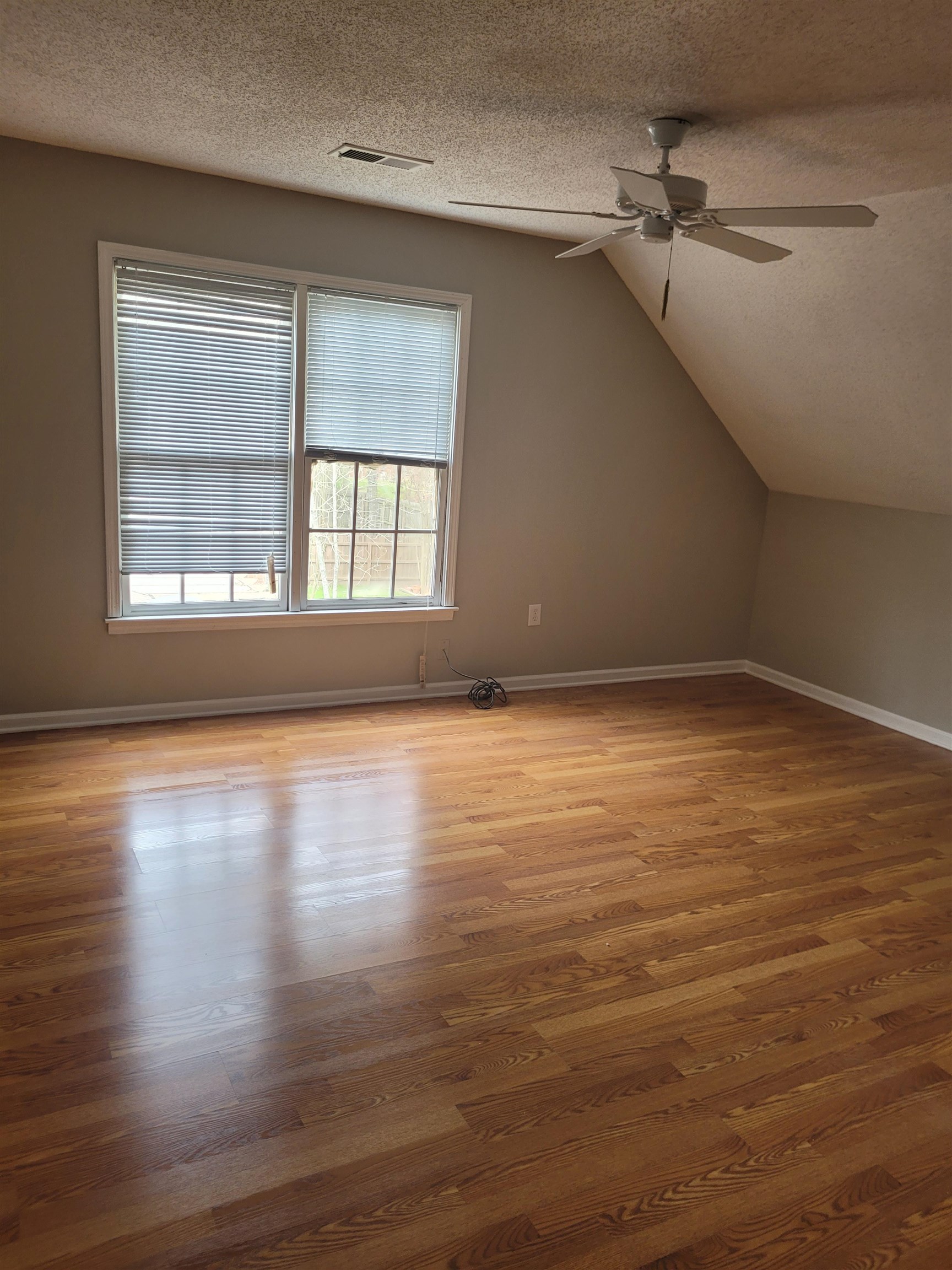 138 Walnut Ridge Lane Memphis, TN 38018 - Photo 13 of 17 Upstairs office area