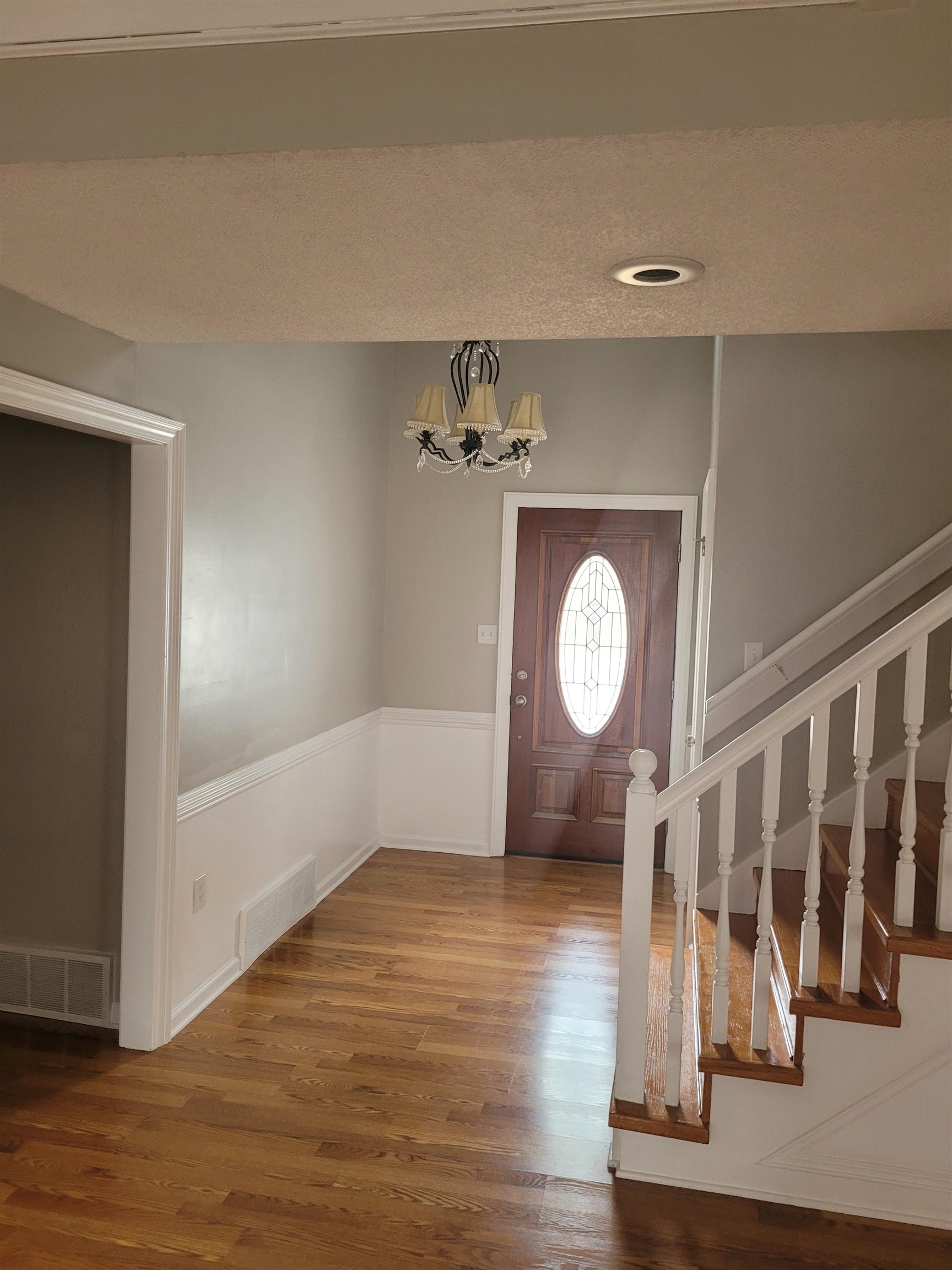 138 Walnut Ridge Lane Memphis, TN 38018 - Photo 2 of 17 Front Entryway