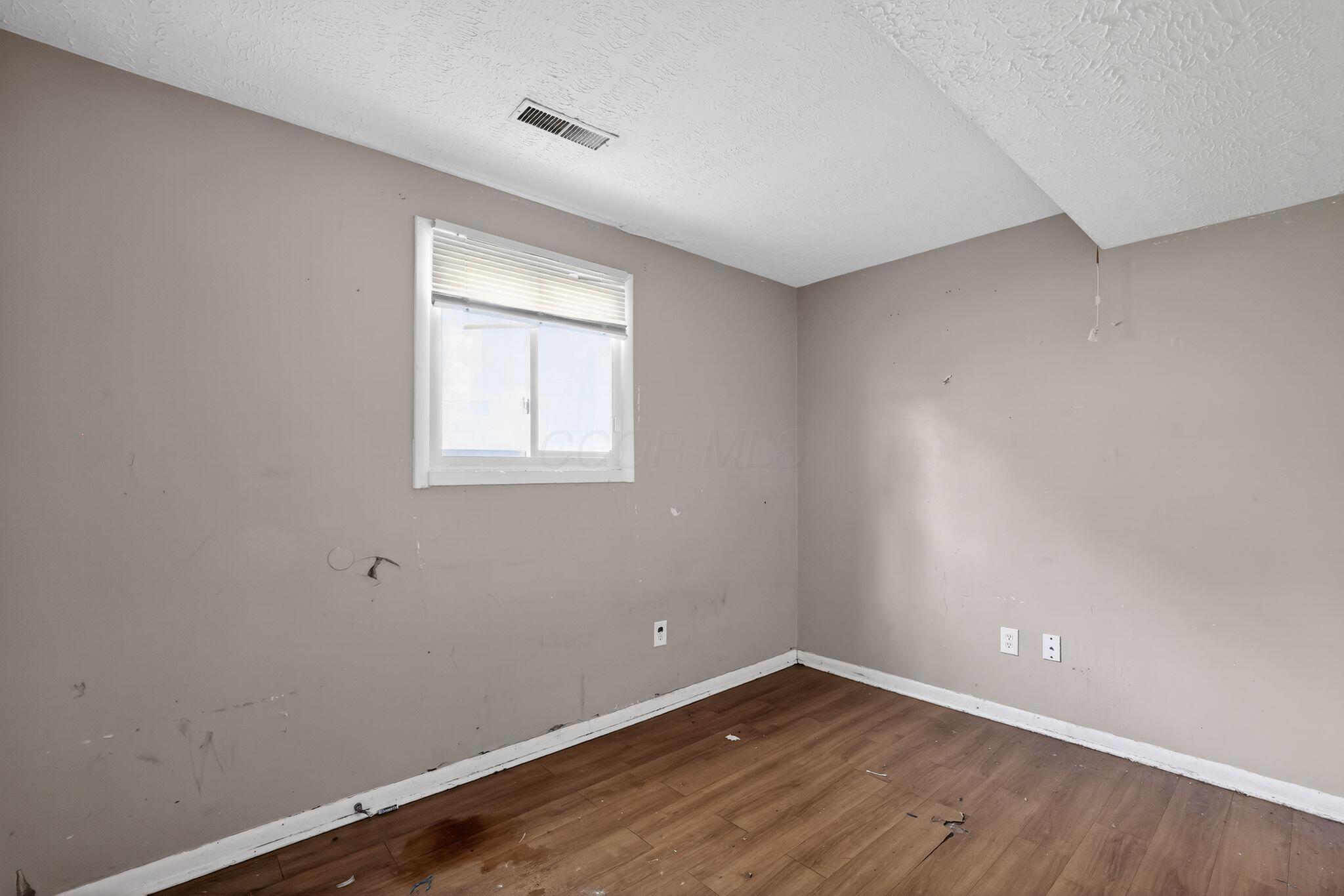 2672 Arcola Road Columbus, OH 43207 - Photo 14 of 45