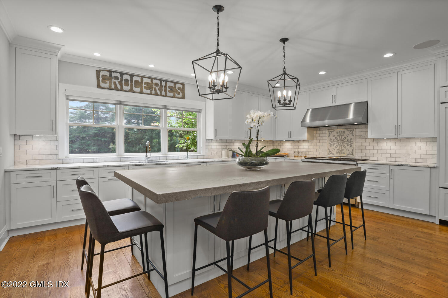 2 Loch Lane Greenwich, CT 06830 - Photo 13 of 64 2 Loch Ln Greenwich CT 06830-large-014-0