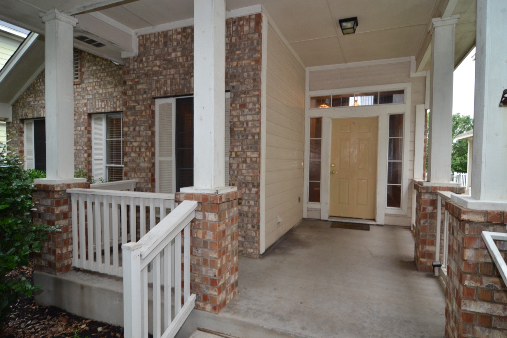 316 Strawn Kyle, TX 78640 - Photo 4 of 34 a view of an entrance with a house