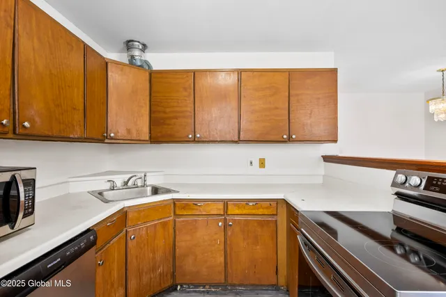 $229,900 | 24 Delaware Street, Albany, NY 12202