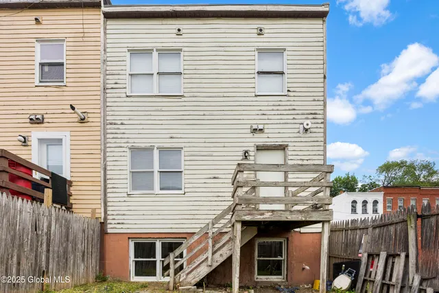 $229,900 | 24 Delaware Street, Albany, NY 12202