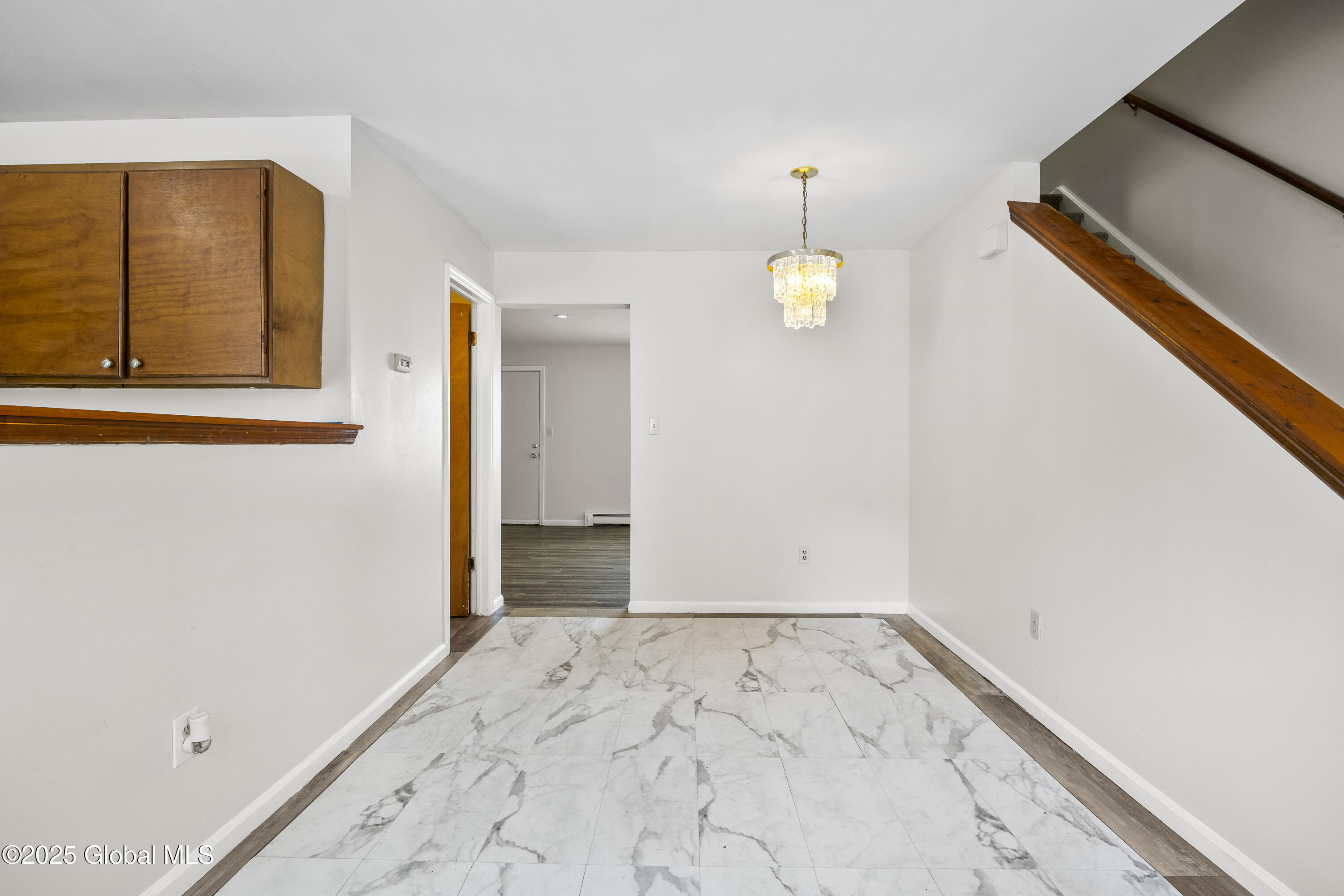 24 Delaware Street Albany, NY 12202 - Photo 8 of 41 8