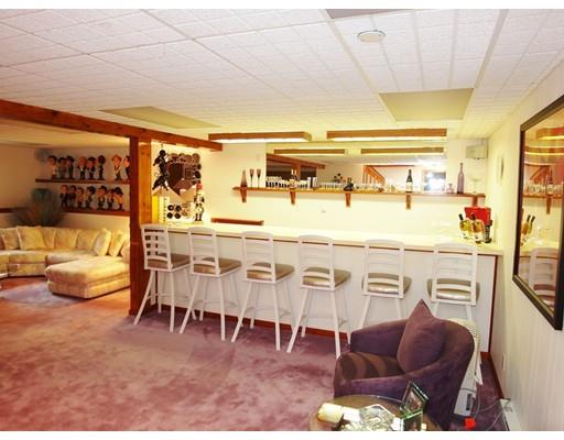 18 Newcastle Road Ashland, MA 01721 - Photo 31 of 35 Gallery Image 31