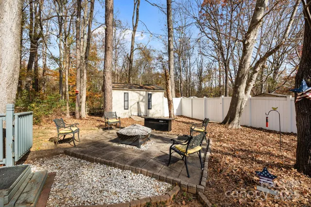 a view of outdoor space yard and patio