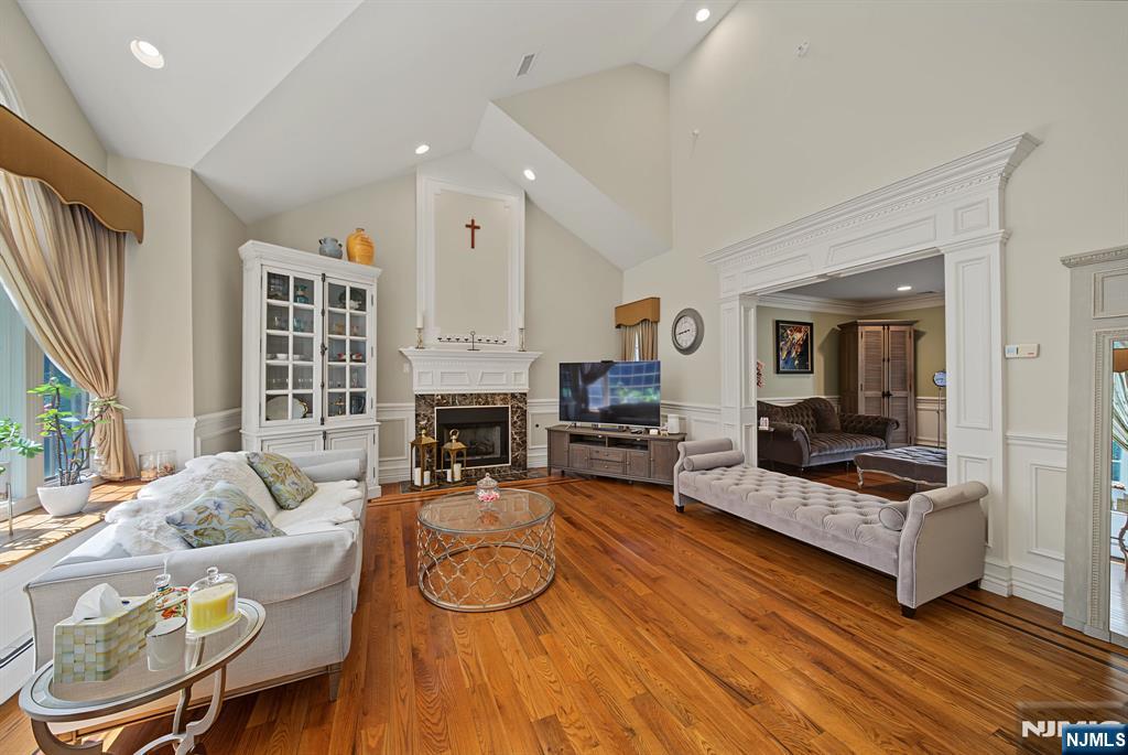 29 Meadow Street Demarest, NJ 07627 - Photo 16 of 50