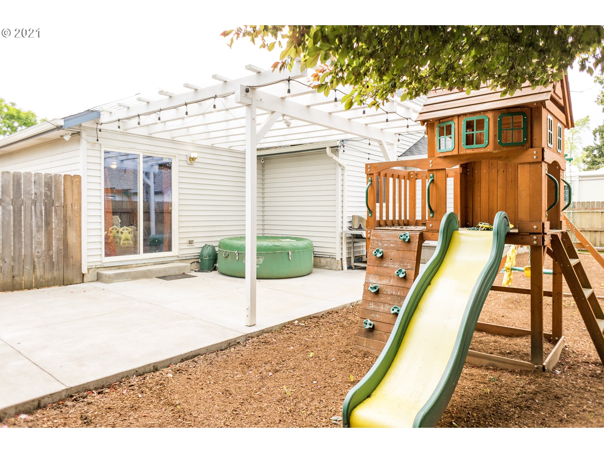 81 Shady Loop Springfield, OR 97477 - Photo 16 of 18