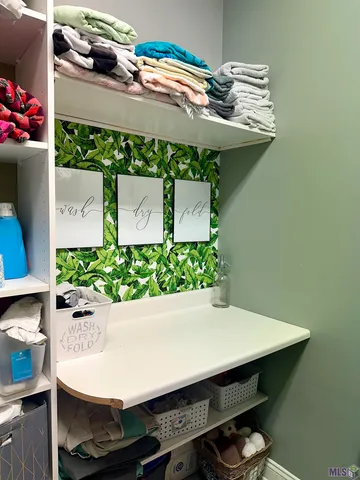 $695,000 | 600 Techeview Drive, Berwick, LA 70342