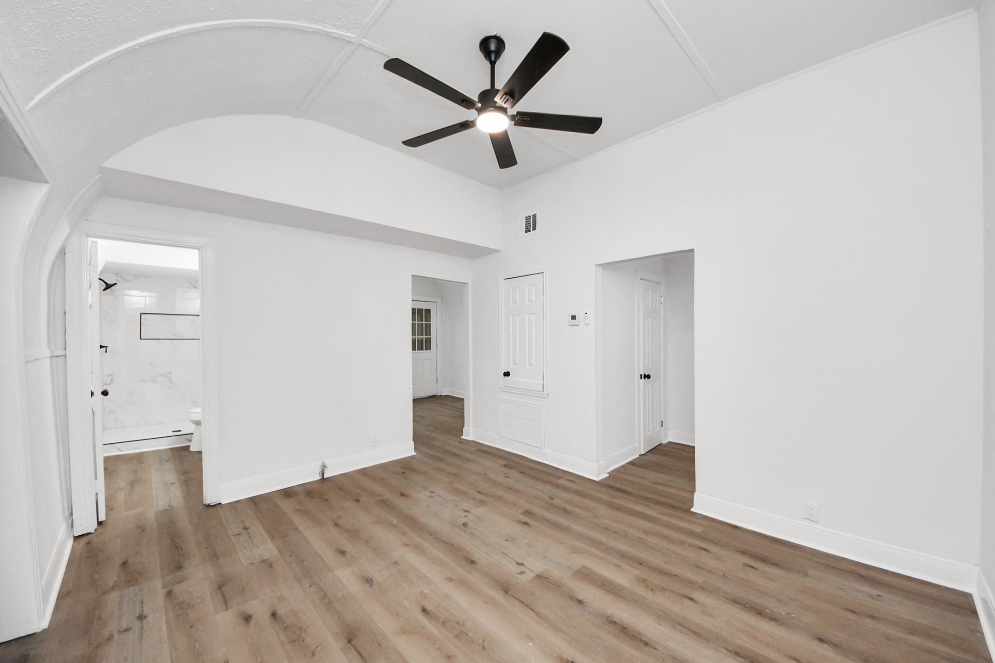 2409 Avenue K Rosenberg, TX 77471 - Photo 13 of 37