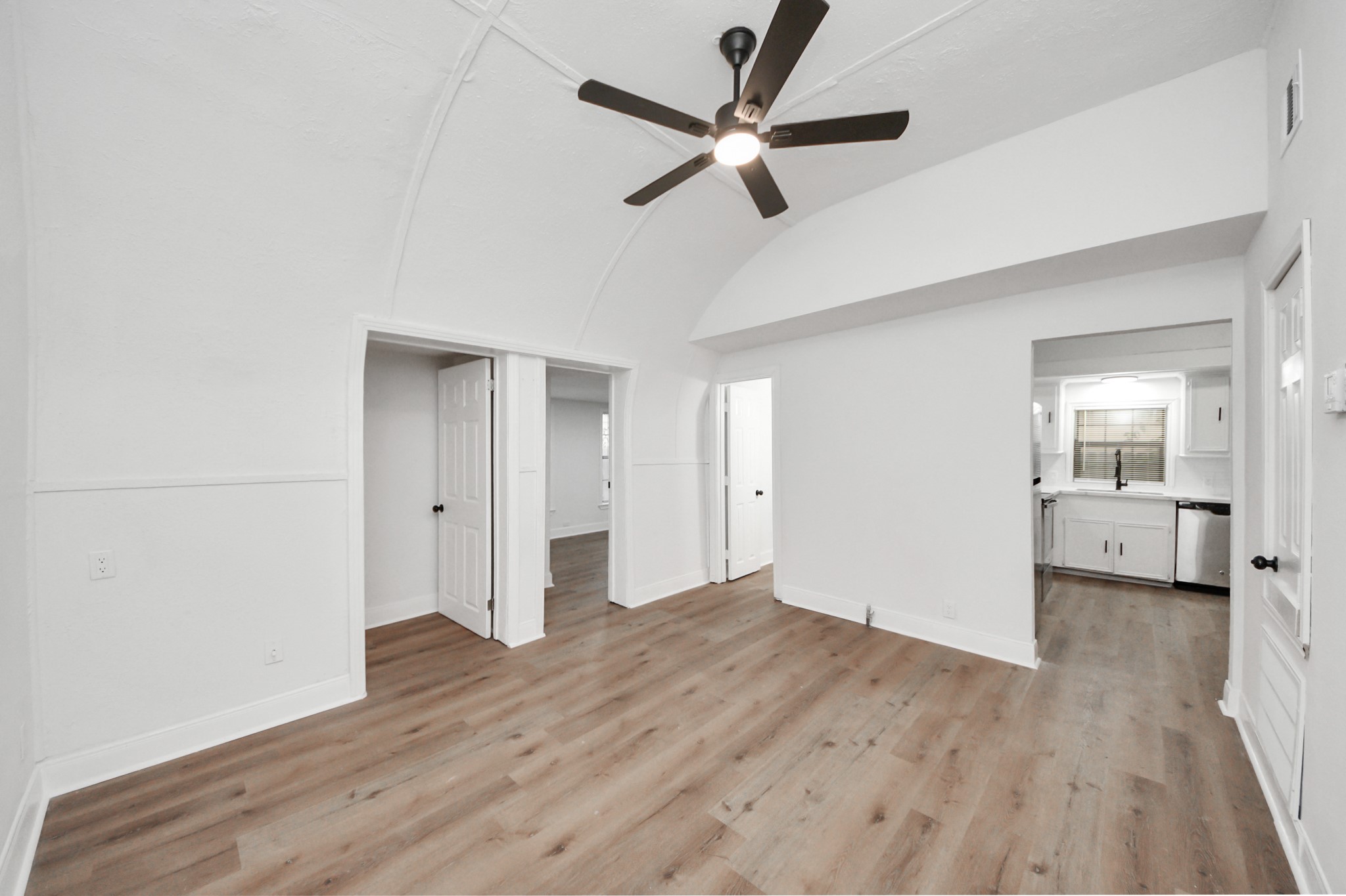 2409 Avenue K Rosenberg, TX 77471 - Photo 14 of 37