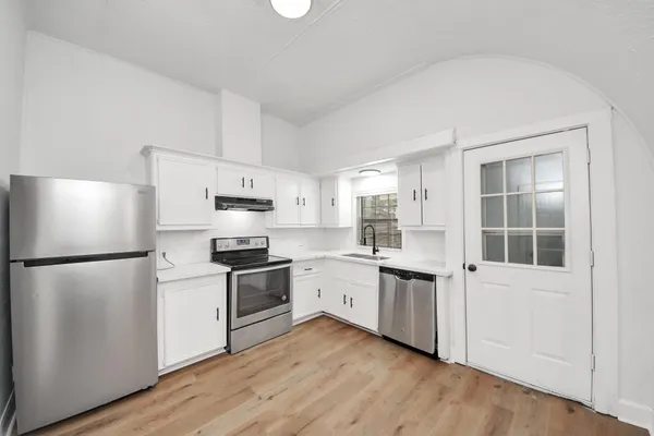 $169,900 | 2409 Avenue K, Rosenberg, TX 77471
