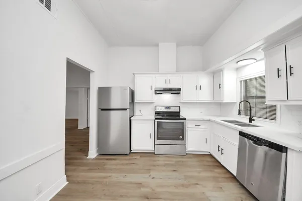 $169,900 | 2409 Avenue K, Rosenberg, TX 77471