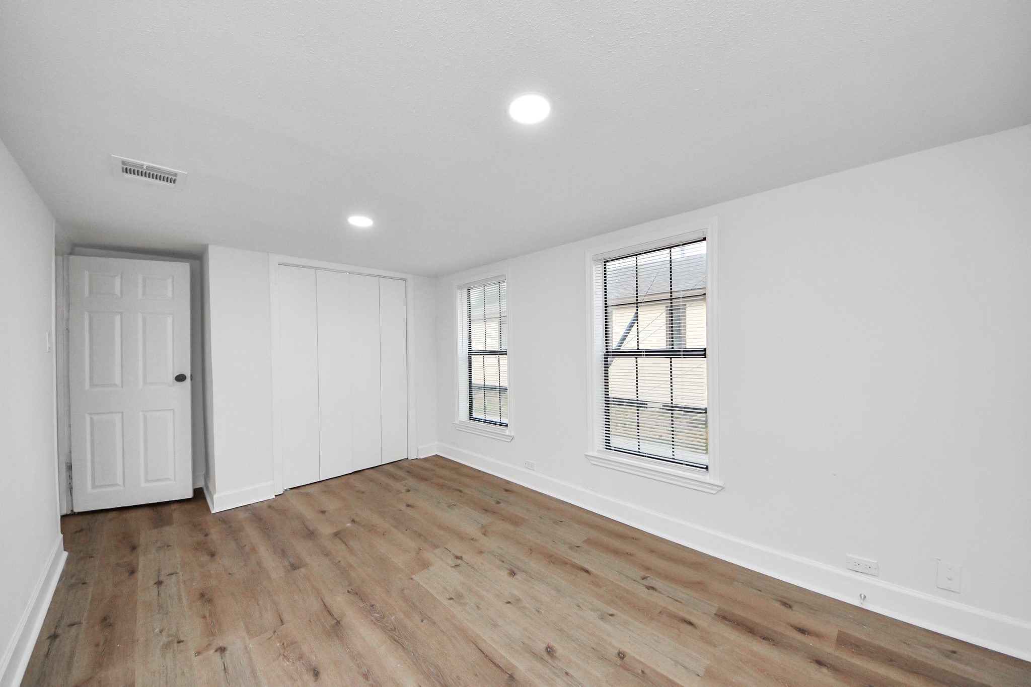 2409 Avenue K Rosenberg, TX 77471 - Photo 29 of 37