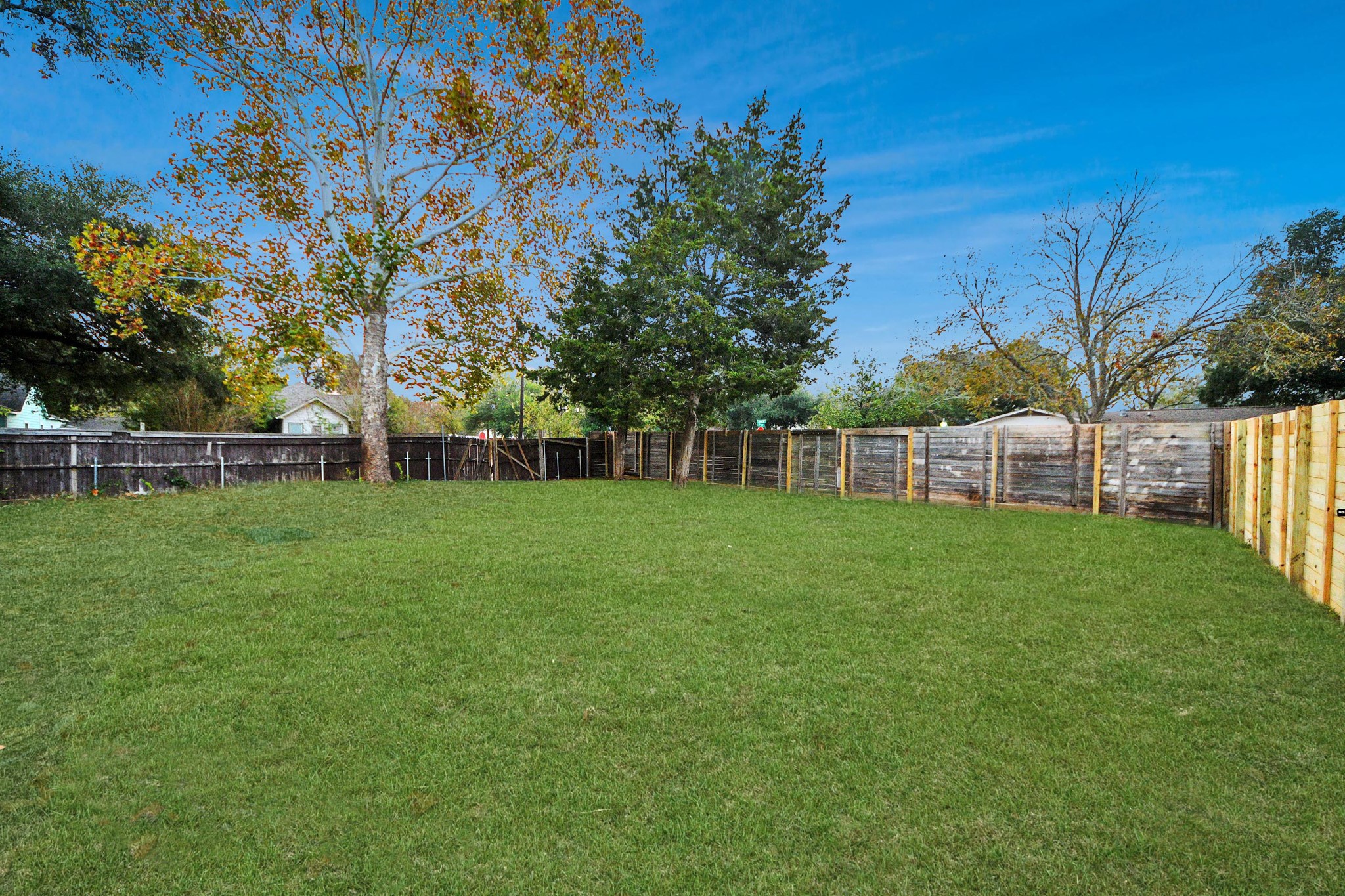 2409 Avenue K Rosenberg, TX 77471 - Photo 33 of 37