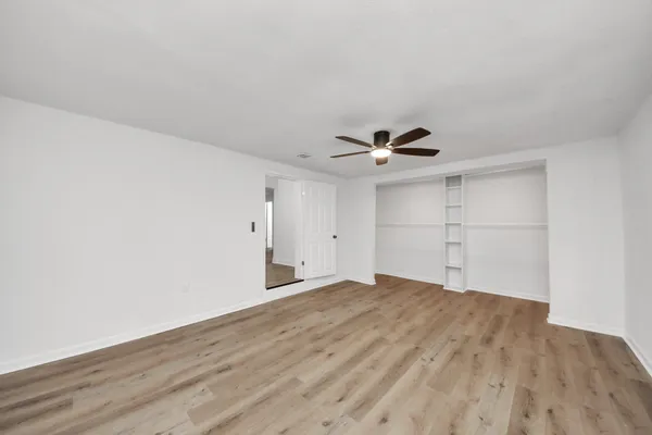 $169,900 | 2409 Avenue K, Rosenberg, TX 77471