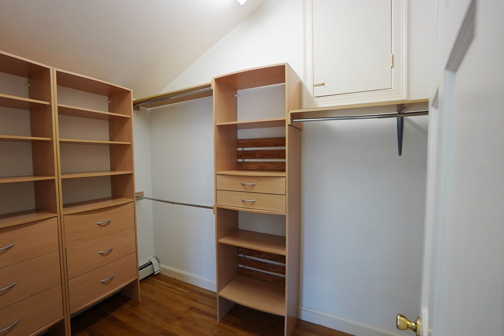 11 Miles Standish Road Marblehead, MA 01945 - Photo 12 of 20 Gallery Image 12
