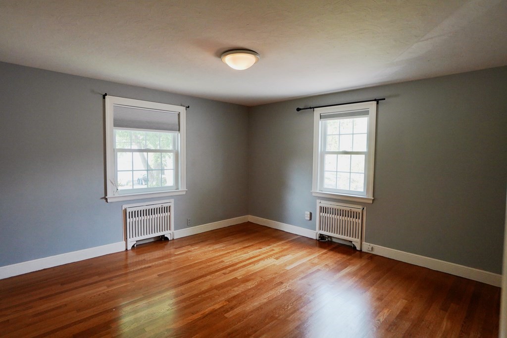 11 Miles Standish Road Marblehead, MA 01945 - Photo 15 of 20 Gallery Image 15