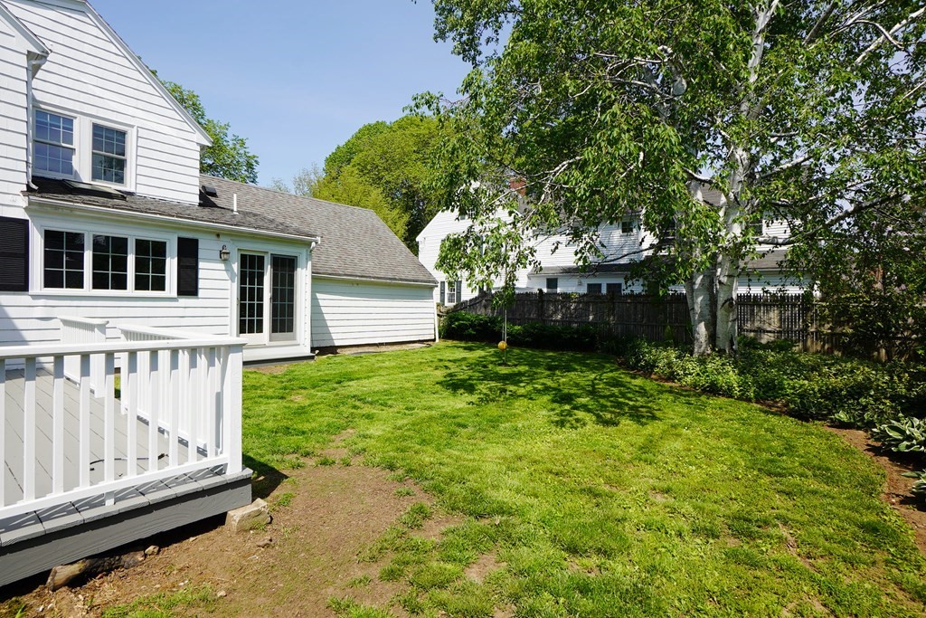 11 Miles Standish Road Marblehead, MA 01945 - Photo 19 of 20 Gallery Image 19