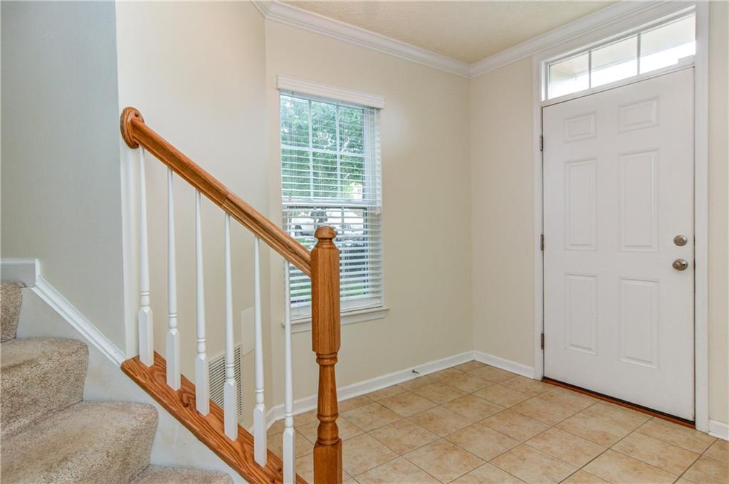 2005 Village Run Road Wexford, PA 15090 - Photo 2 of 25 Entryway