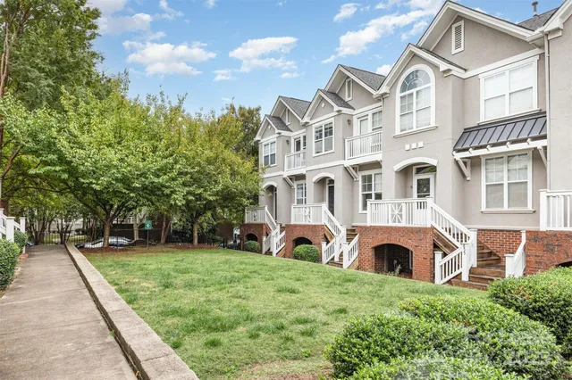 a view of outdoor space yard and patio