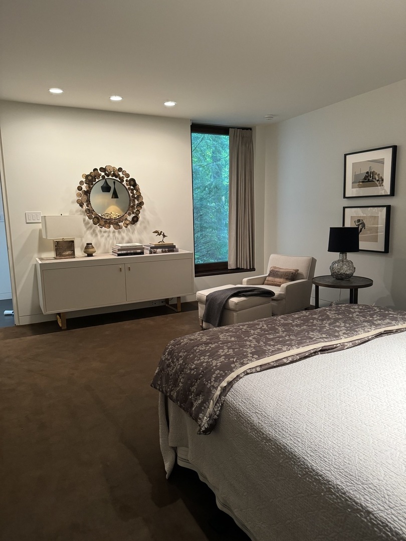 516 Sheridan Road Glencoe, IL 60022 - Photo 25 of 45 a living room with granite countertop furniture and fireplace
