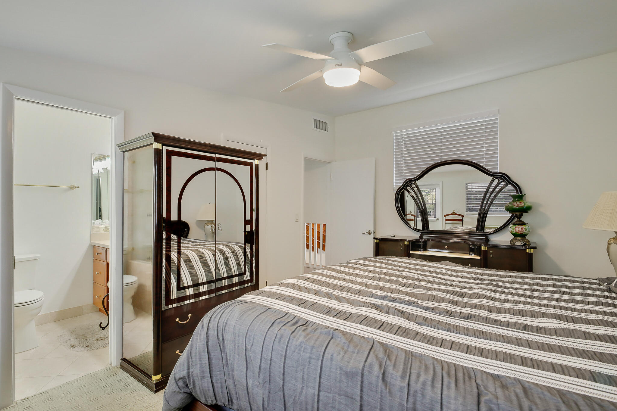 308 Akron Road Lake Worth, FL 33467 - Photo 25 of 49 308 Akron (44)