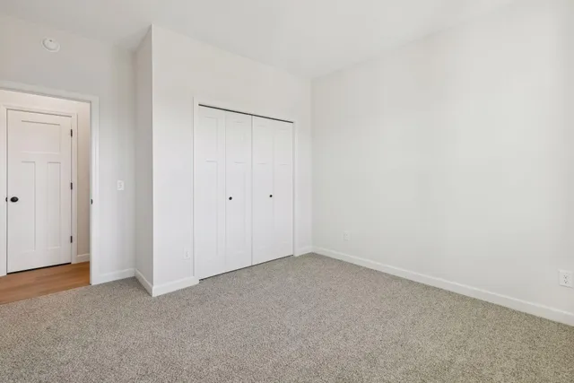 $643,900 | 20104 Globe Drive, Lakeville, MN 55044