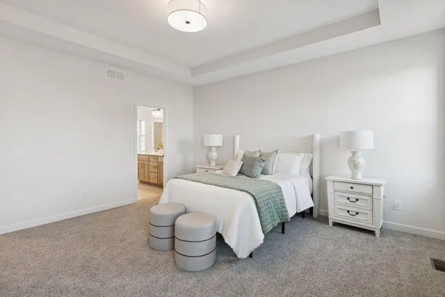 $643,900 | 20104 Globe Drive, Lakeville, MN 55044